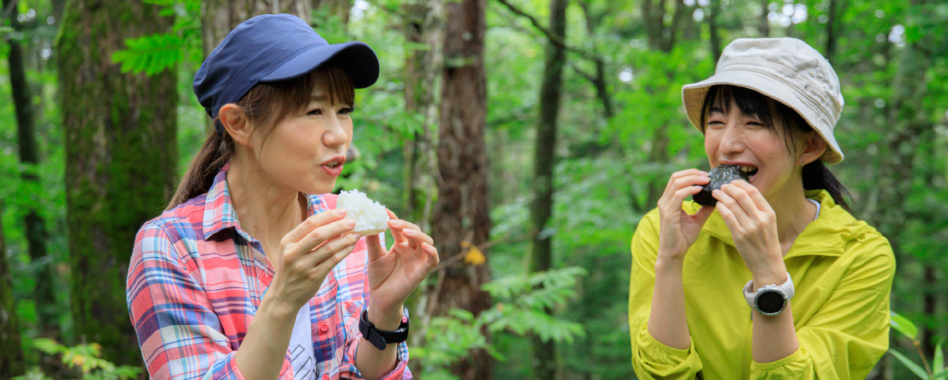 三合目に到着！お待ちかね山のお昼ごはん。